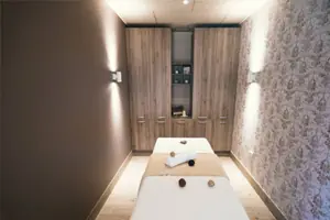 20대 사쿠라홈타이